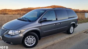 Chrysler Grand Voyager LIFT 2.8 CRD 150KM Limited Navi PDC