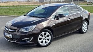 Opel Astra Lift 1.4 Turbo 140KM BiXenony Ledy NawiPL PółSkóra