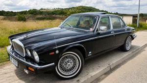 DAIMLER DOUBLE-SIX VANDEN PLAS 5.3 V12