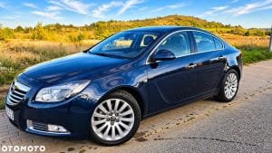 OPEL INSIGNIA COSMO 2.0 TURBO 220 KM • MANUAL • NAVI • XENONY • ALU 18